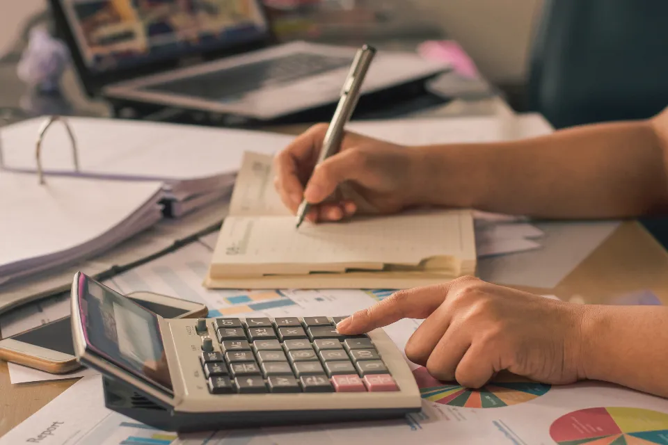 Étude d’un plan de financement avec un courtier